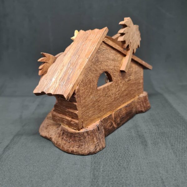 Crèche nativite en bois palissandre avec des santons blancs – Image 2