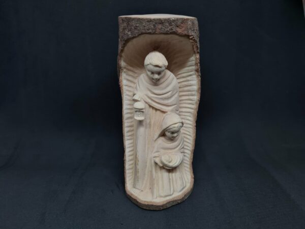 Crèche Joseph Marie et Jesus taillée sur bois Médicinal et endémique de Madagascar