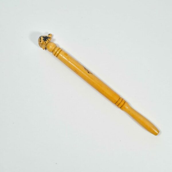Stylo Tortue sans mine en bois de pin