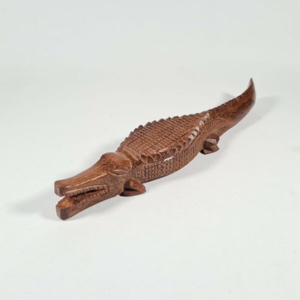Crocodile en bois – Image 2