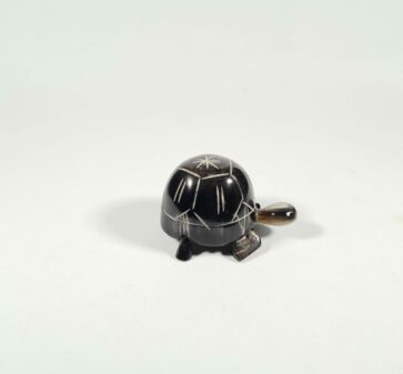 Petite Tortue en corne de zébu 4cm
