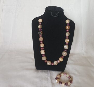 Ensemble collier bracelet en corne de zébu